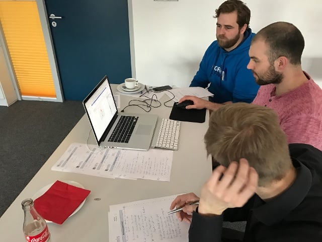 Testing-YAKINDU-Statechart-Tools-itemis-usability-speed-testing.jpg Testing-YAKINDU-Statechart-Tools-itemis-usability-speed-testing.jpg